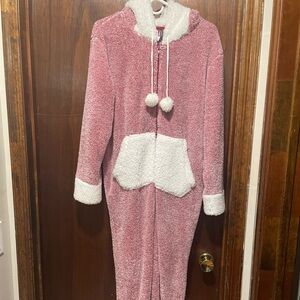 ❤️One piece so cute zip up pajamas ❤️